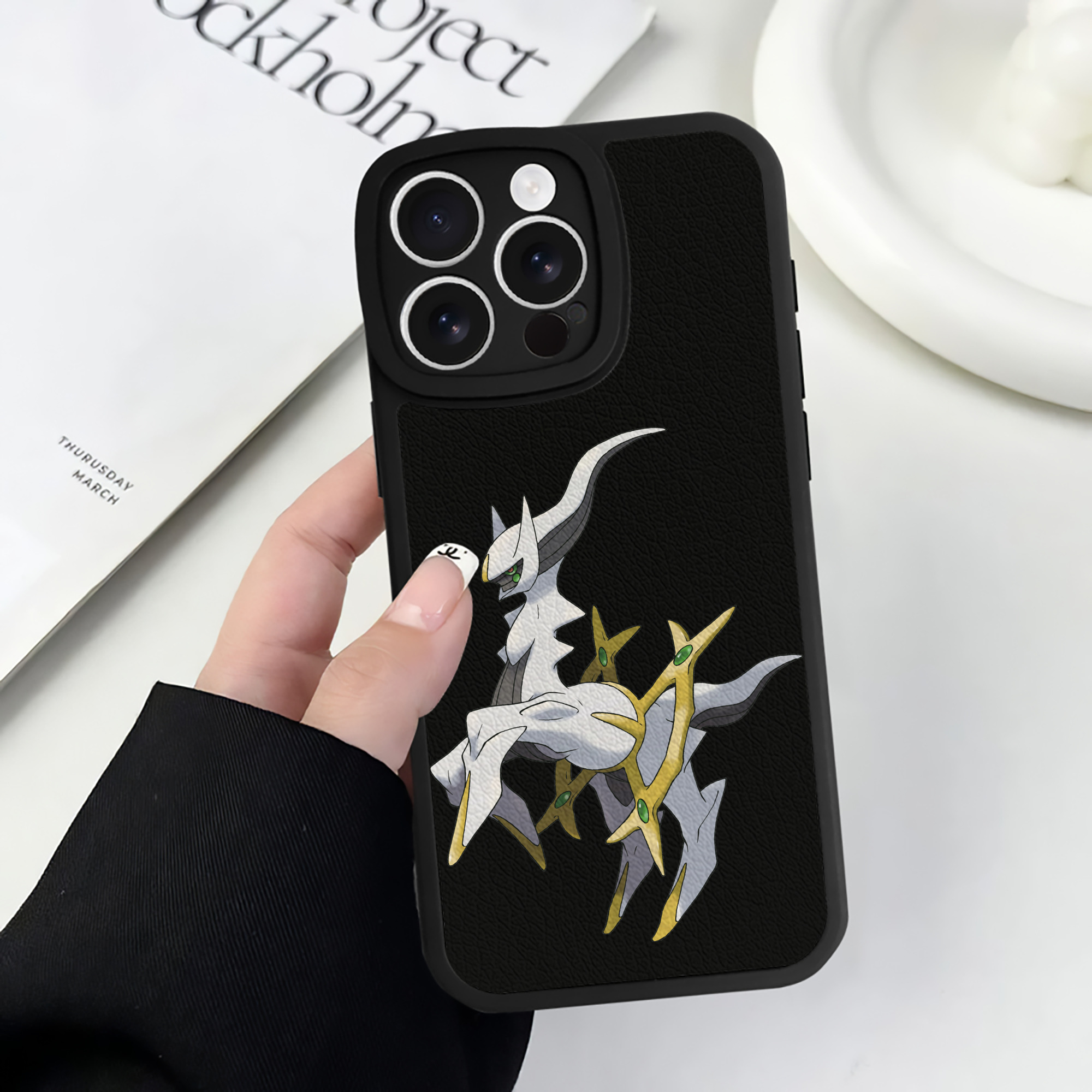 （画像用） ポケットモンスター Pokémon 【iPhone 16シリーズ対応】シリコンスマホケース（レザー調） 材質：シリコン